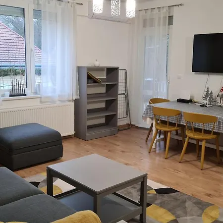 Apartamento Pelso Keszthely